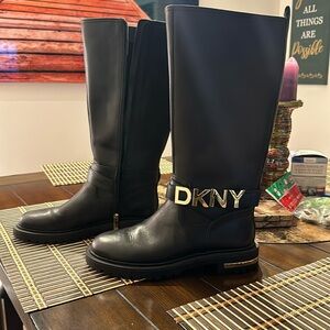 DKNY boots in good condition